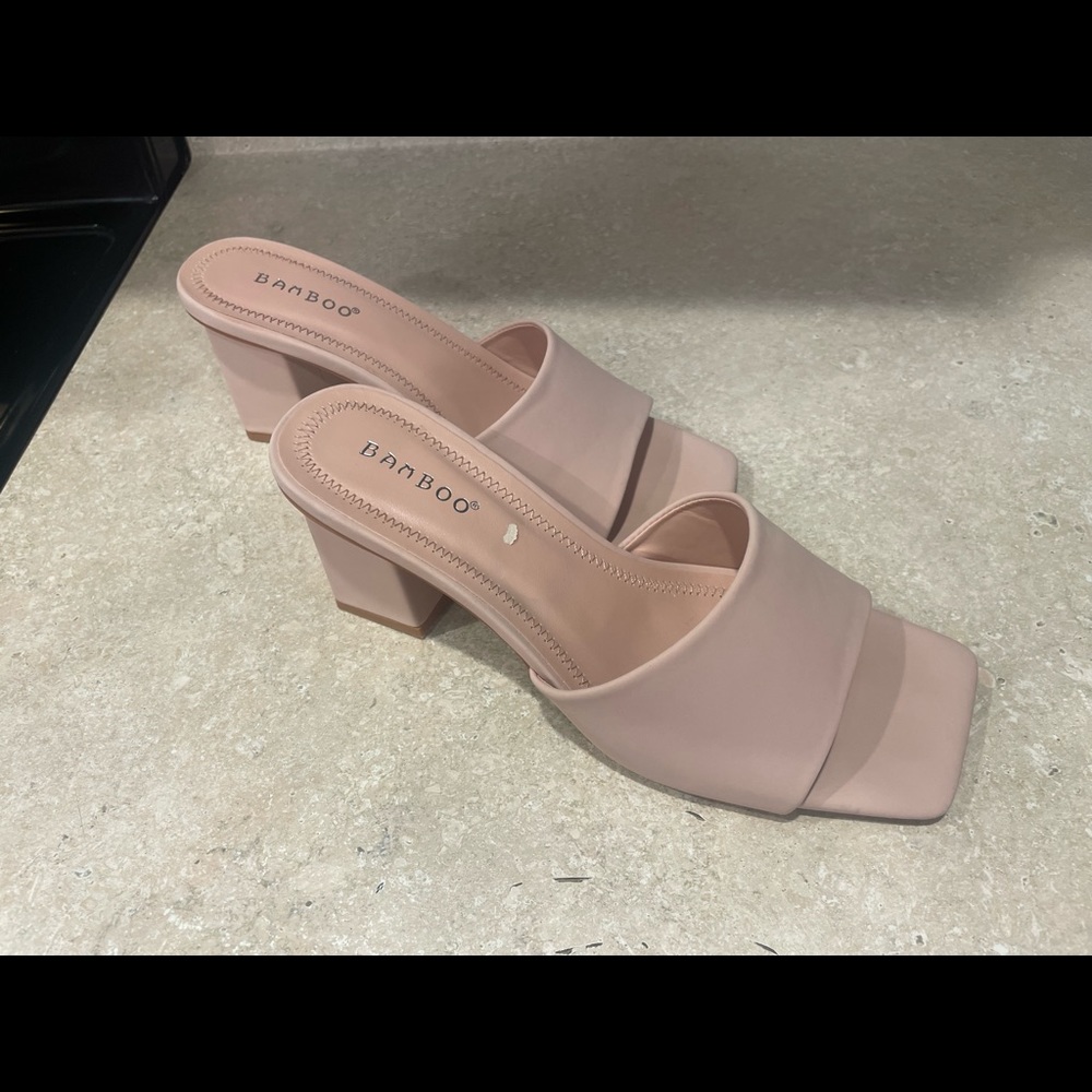 Women's heels / mules